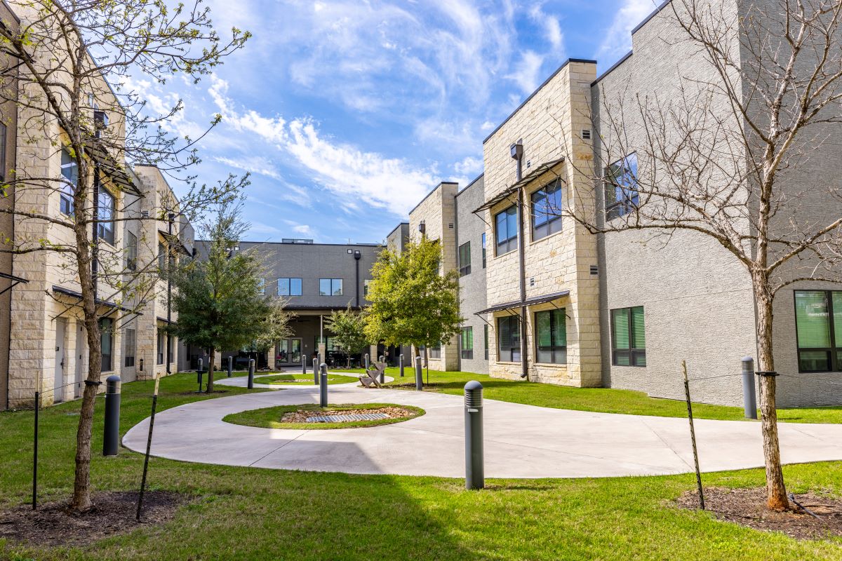 Tech Ridge Oaks Assisted Living and Memory Care photo 3
